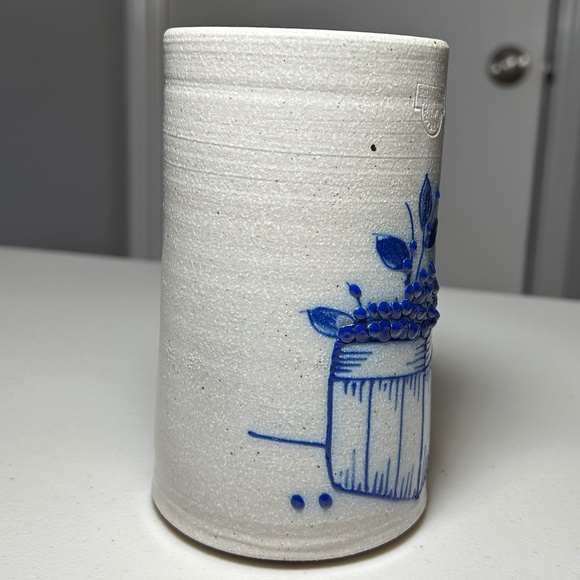 Salmon Falls Stoneware Blueberry Basket Crock Vase - Picture 2 of 8